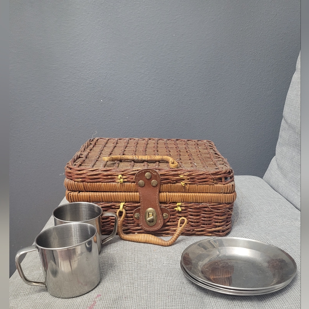 Picnic wicker basket&Accessories